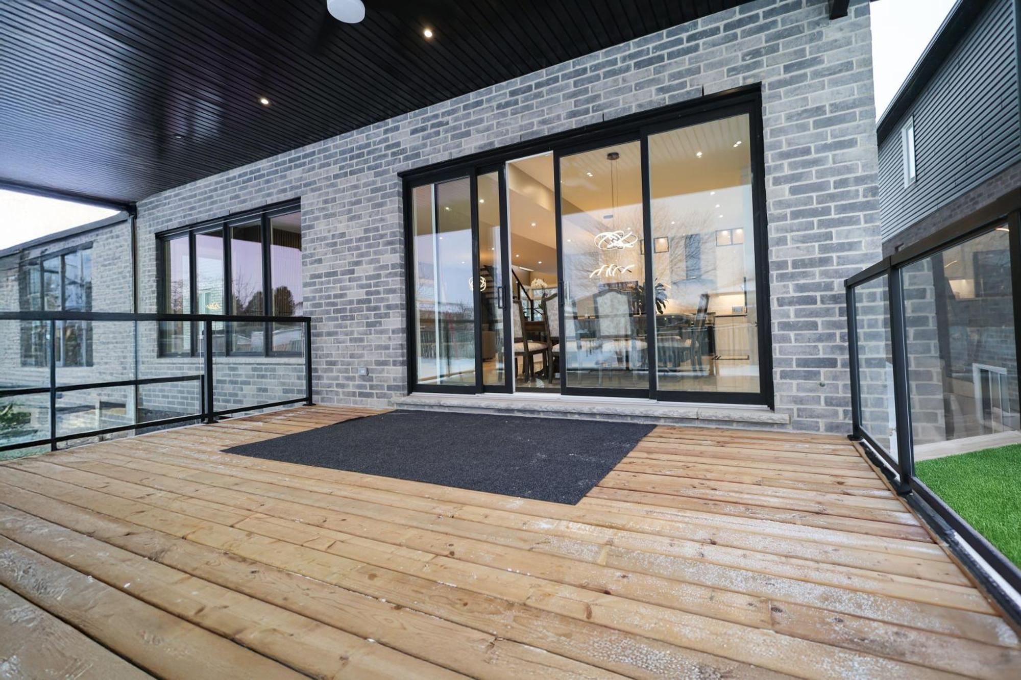 Modern 6 Bedroom Masterpiece In Niagara Falls Exteriör bild
