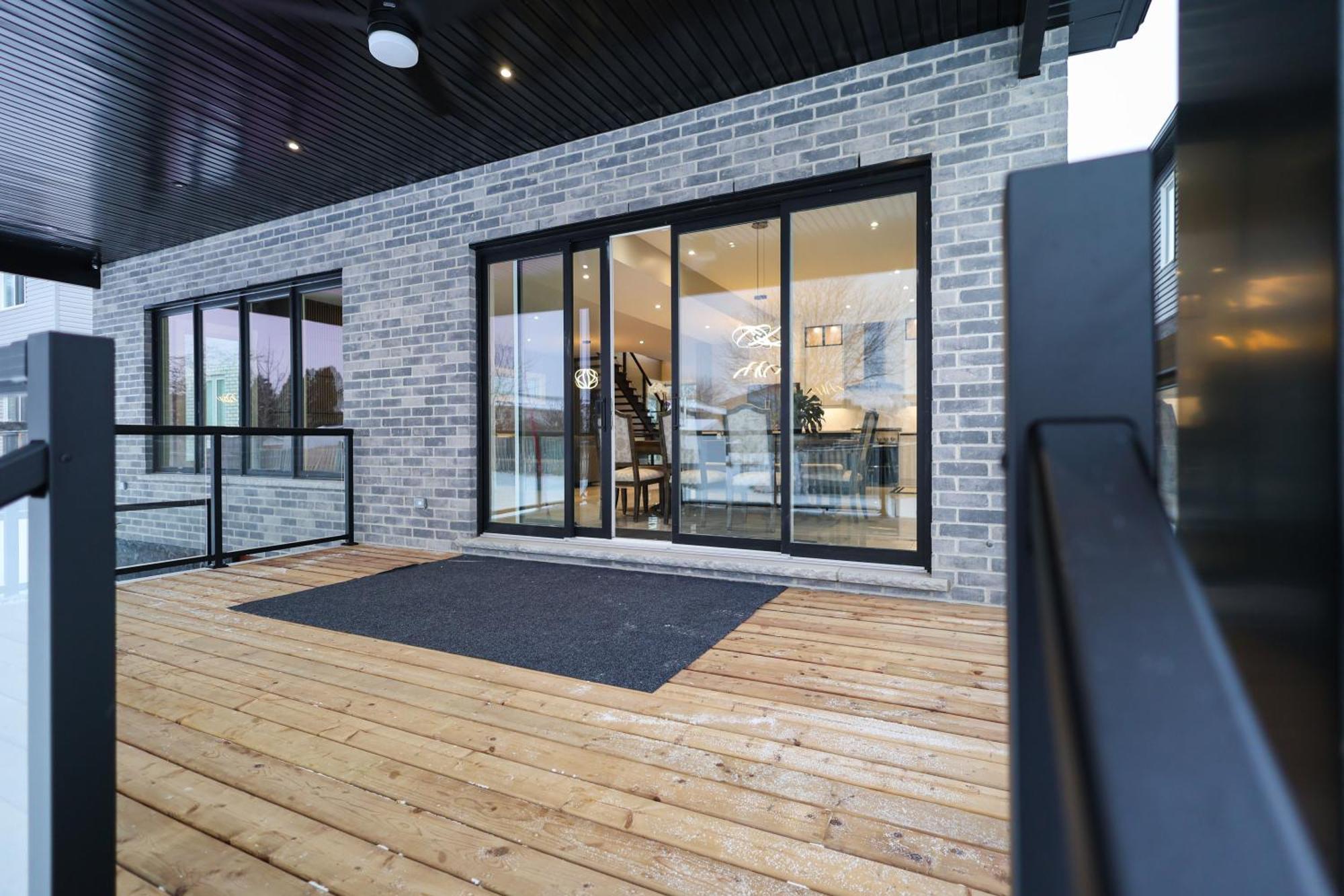 Modern 6 Bedroom Masterpiece In Niagara Falls Exteriör bild