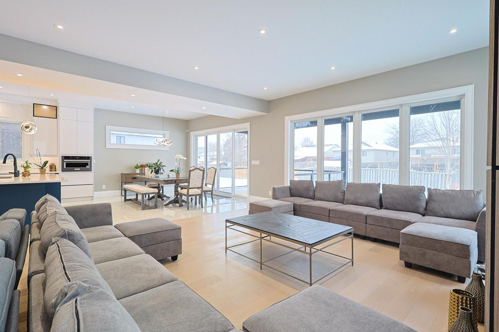 Modern 6 Bedroom Masterpiece In Niagara Falls Exteriör bild